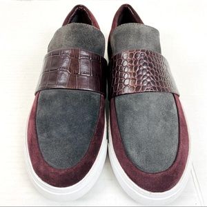 Clarks Glove Candy Slip On Burgundy Sneaker/ Loafer Size 7